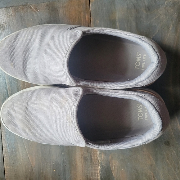 Tom's Travel Lite Grey Slip-On Sneaker Sz. 7 - Picture 8 of 10